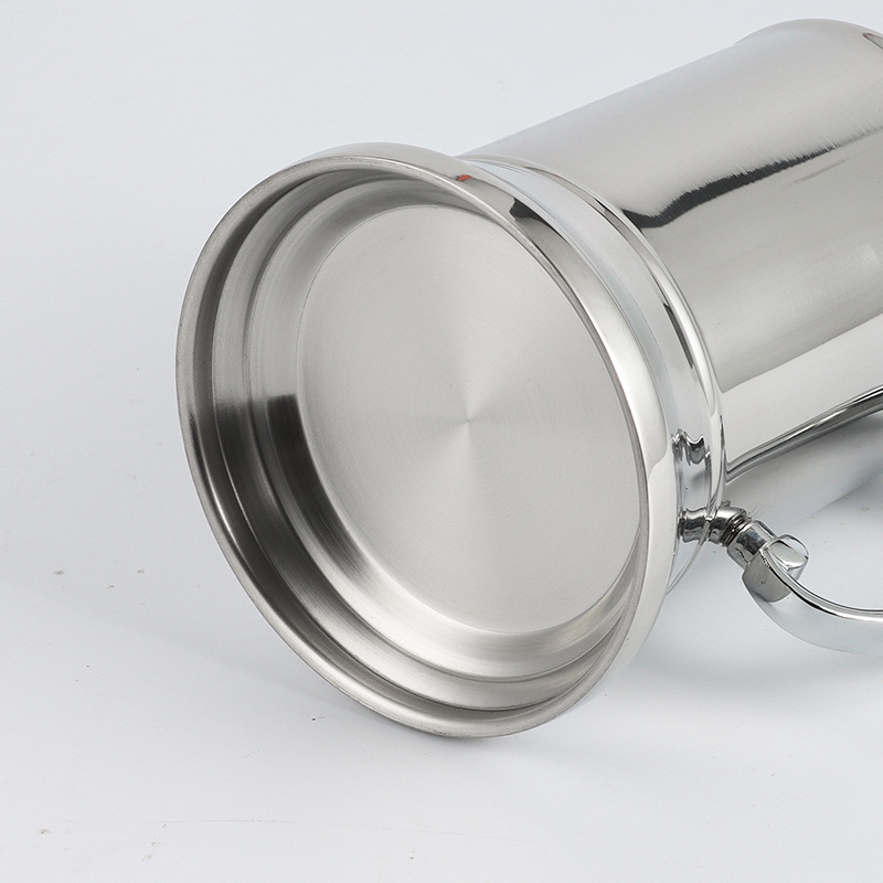 Stainless steel 304 beer mugs, double-layered cocktail cups, European flame cups, pouring cups, cross-border cold drink cups for foreign trade Application Scenario