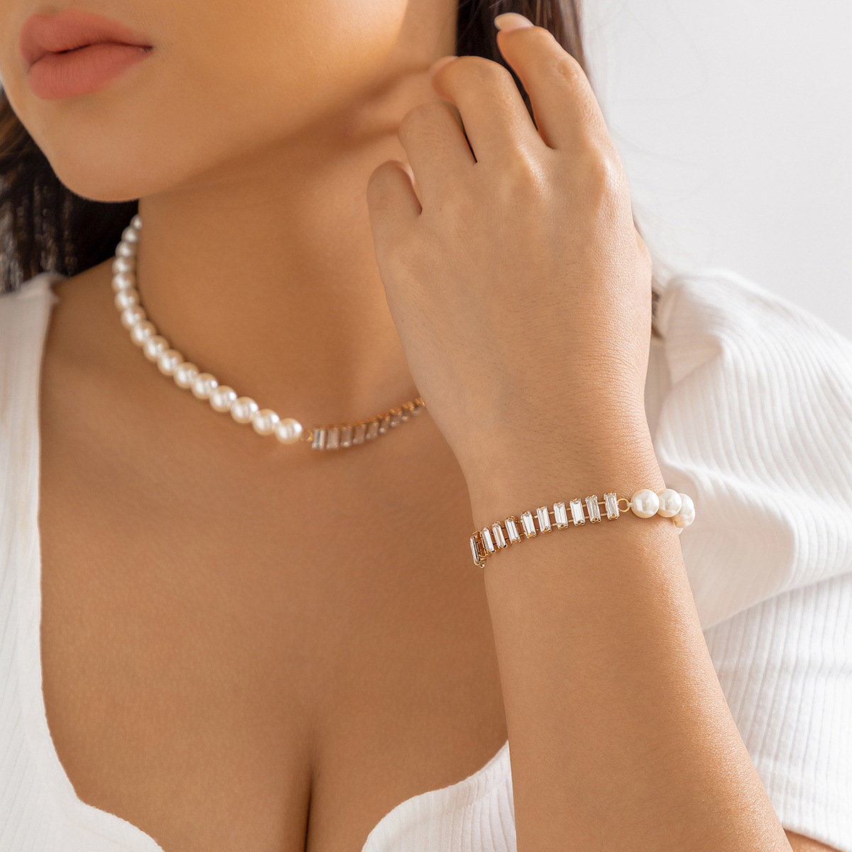 European and American cross-border jewelry hip-hop double-layer water diamond claw chain collarbone chain simple geometric square zircon pearl necklace full figure