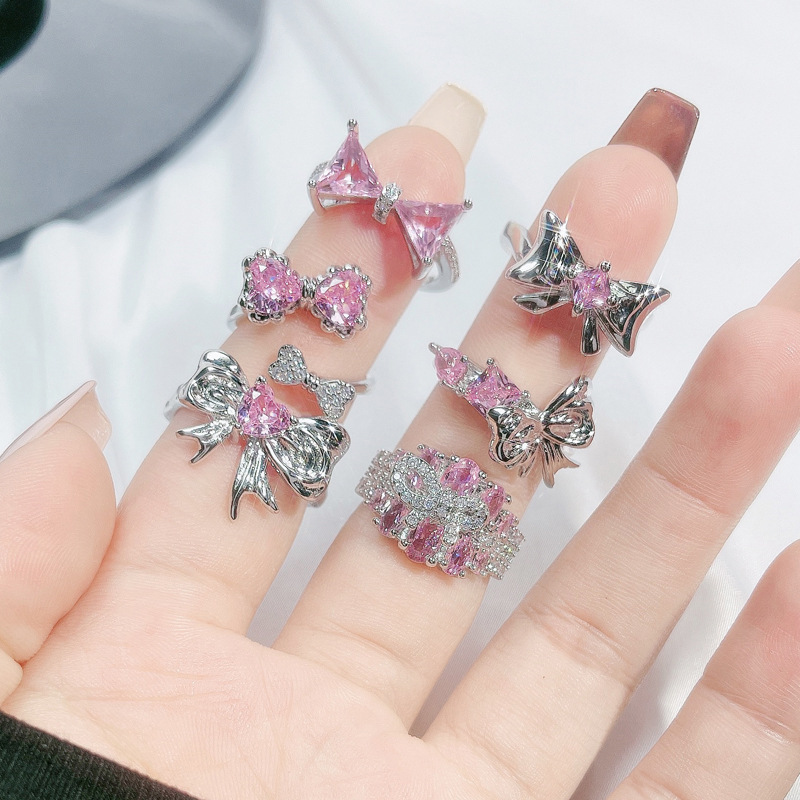 Sweet and cool style, bow, pink diamond, zircon open ring, women's Instagram cold style, niche design, high-end feel ring Application Scenario