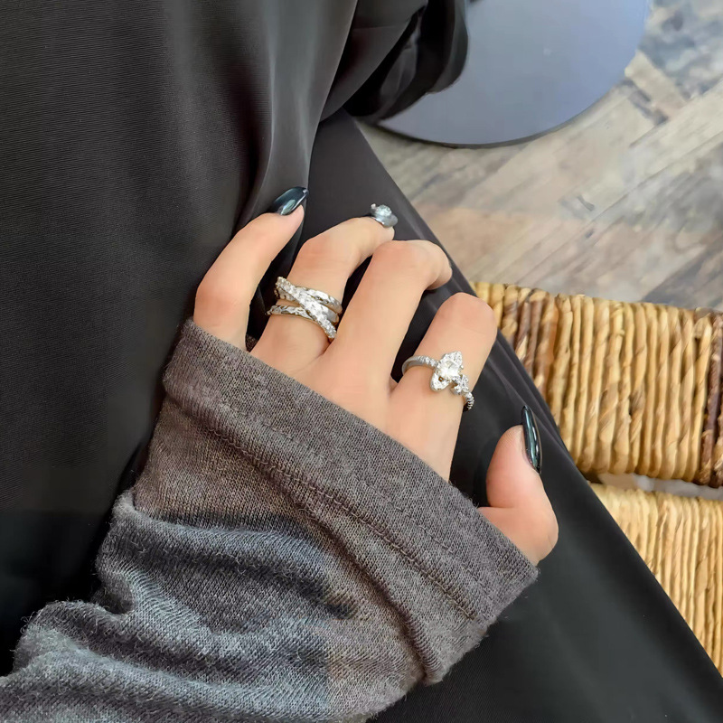 French-style planetary temperament and personality open ring for women on Instagram, cold style and light luxury zircon fashion layered and versatile ring full figure