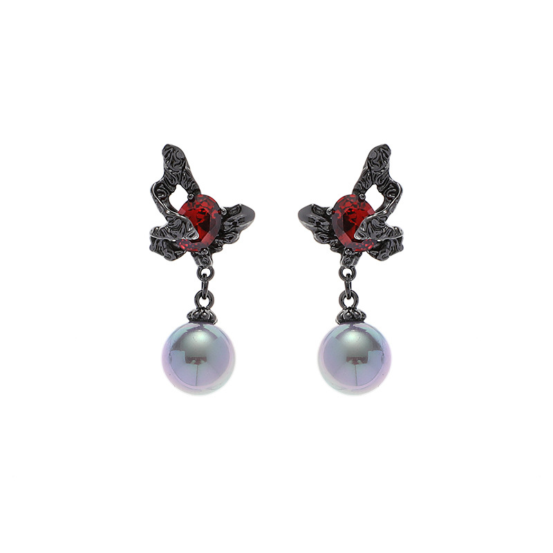 Dark butterfly pearl earrings, women's hip-hop high-end and exquisite 925 silver needle stud earrings, retro cross-border wholesale earrings Item Picture