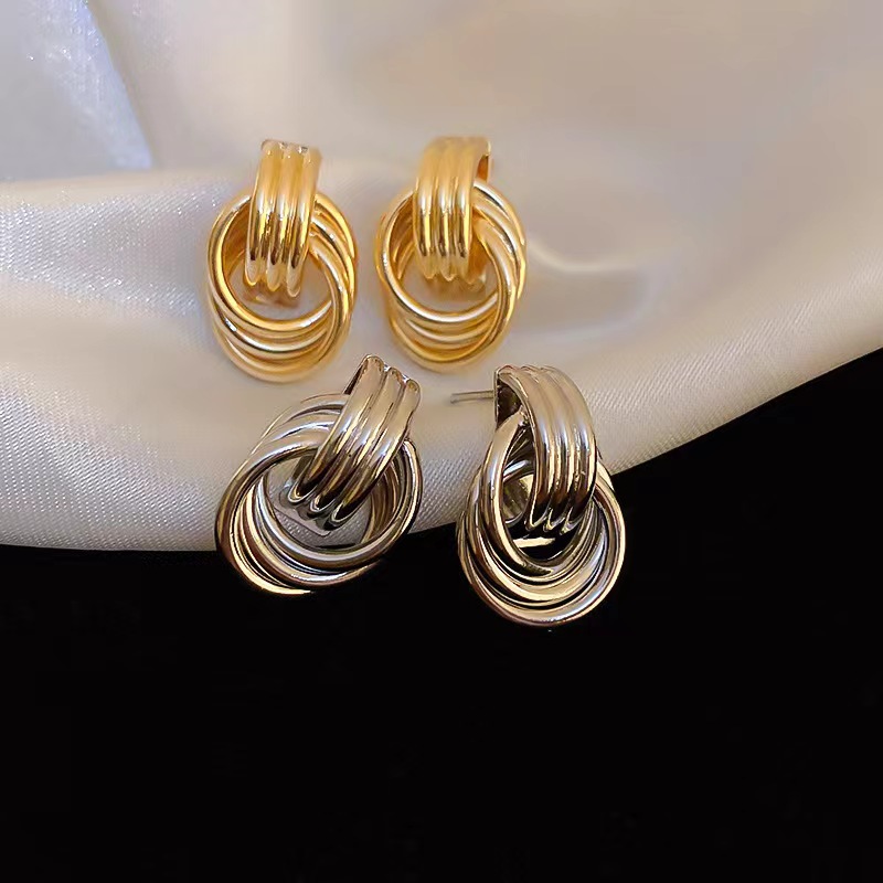Metallic multi-loop knotted stud earrings for women, trendy European and American style, high-end and versatile, cold style earrings and earrings details Picture