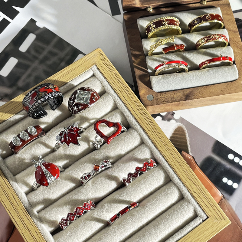 This is a rare and retro Ankela red drip glaze geometric fashion index finger ring from Europe and America. It is a sweet and cool style with a versatile accessory full figure