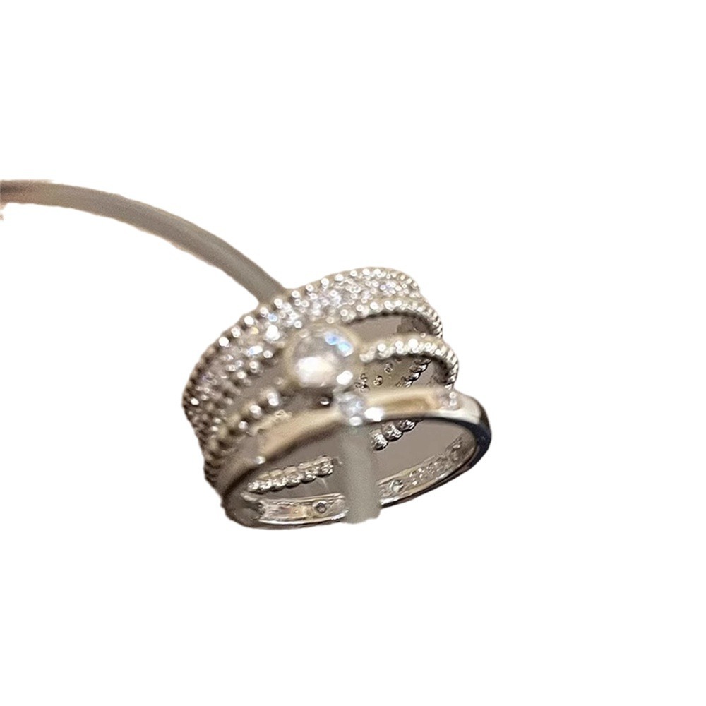 A layered Korean 925 sterling silver ring for women, a light luxury, fashionable and niche design, with a cold and unique style, is an ins ring bracelet Item Picture