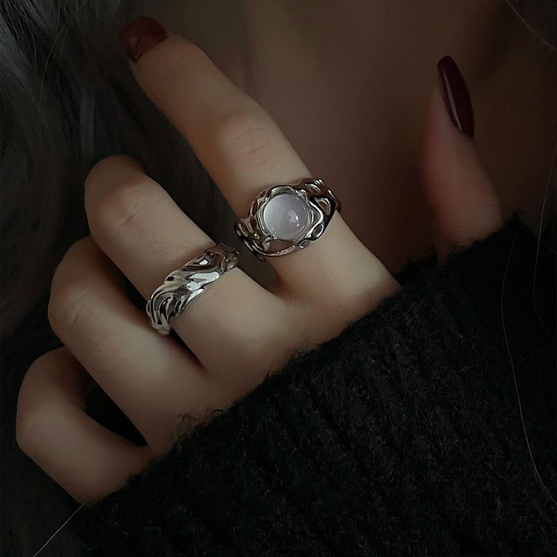 ins Women's niche openwork opal high-end design open ring, fashionable, individual, light luxury and simple ring for women Application Scenario