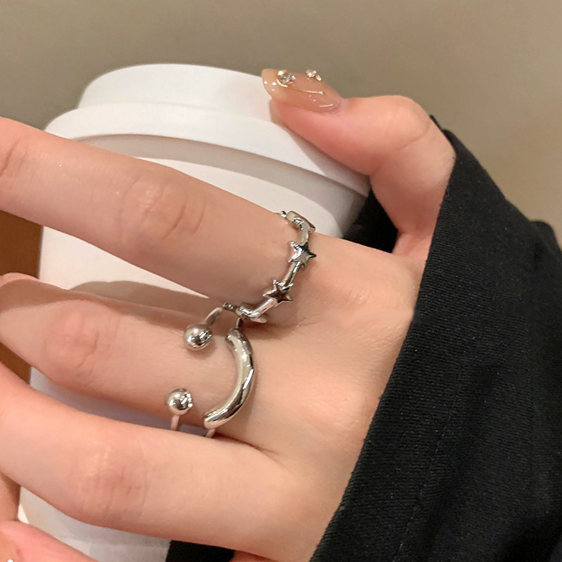 Plain ring star smiling face open ring for women's niche design, simple and cold style ring, adjustable personalized index finger ring Application Scenario