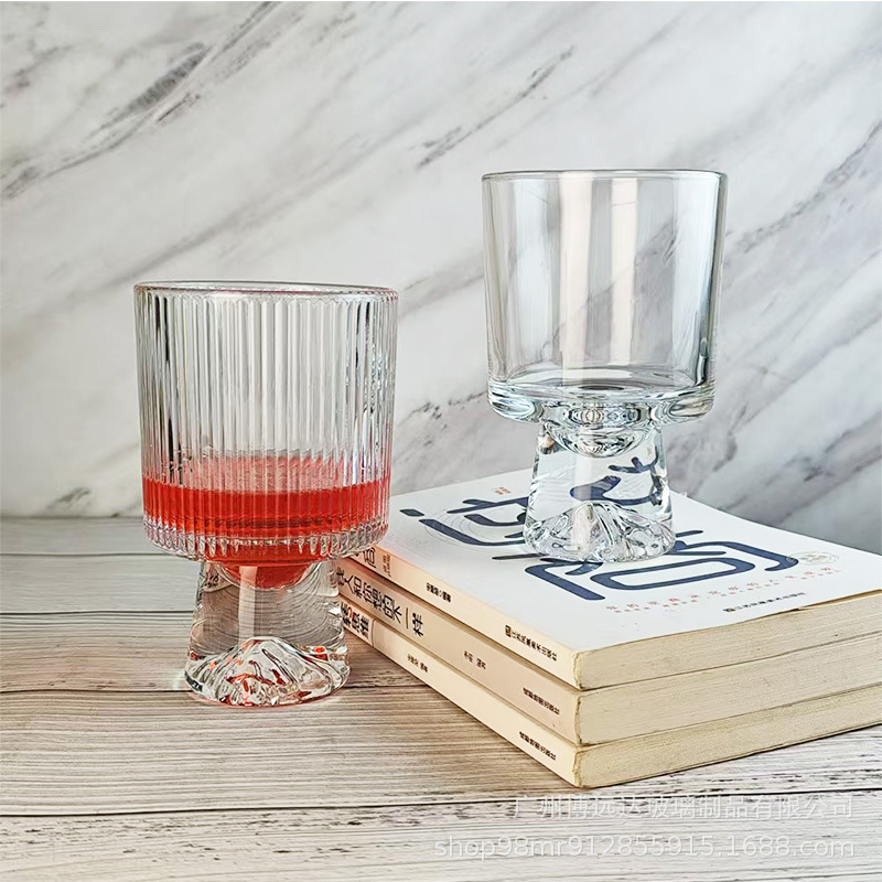 Pink mountain glass cups, water cups, high-end, niche and creative high-legged drink cups, coffee cups, ice cream cones, wine glasses details Picture