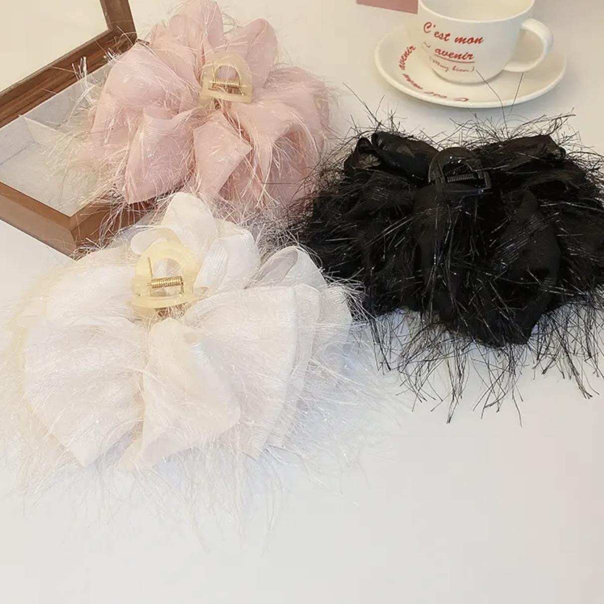Black feather fashionable grappling clips, light luxury feminine charm, new mesh hair clips, bow, back of the head updo hair accessory details Picture