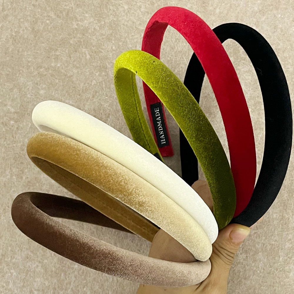 Classic velvet hairband, fine quality, retro and versatile, high-end headband, French hairpin, velvet surface, Hong Kong-style hair accessory full figure