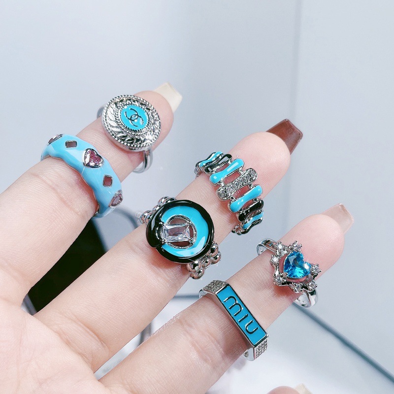 Korean-style blue drip glaze open ring for women, exquisite, versatile, trendy and fashionable index finger ring, simple and elegant, autumn and winter accessory Application Scenario