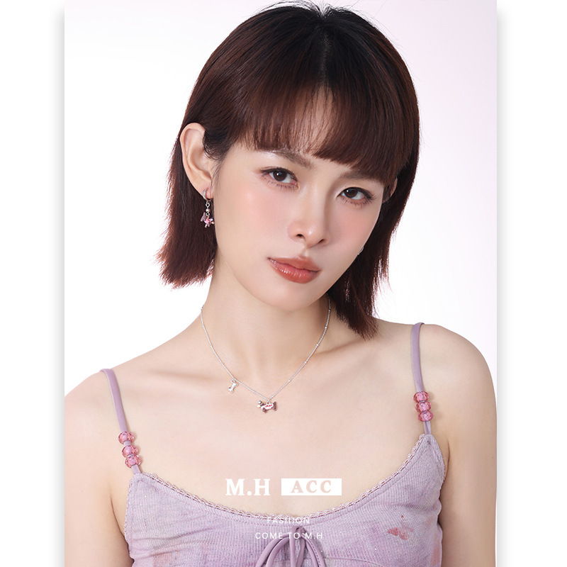 A colorful oil-dripping Dachshund pendant necklace with a girlish charm, cute and adorable, fashionable and versatile neckchain and collarbone chain Specification drawing