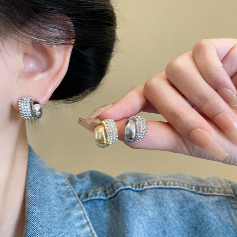 French retro full-diamond arc-shaped double-layer stud earrings for women, light luxury, exquisite and niche design sense, high-end earrings and elegant earrings details Picture