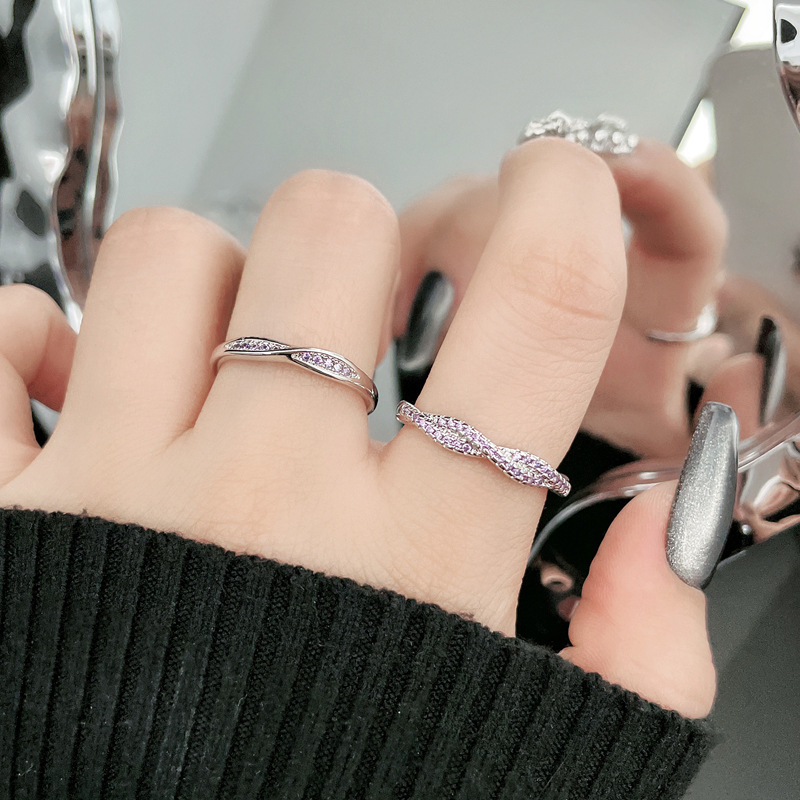 Fashionable and cold style plain ring open ring, women's niche design sense Mobius index finger ring, light luxury and versatile ring full figure