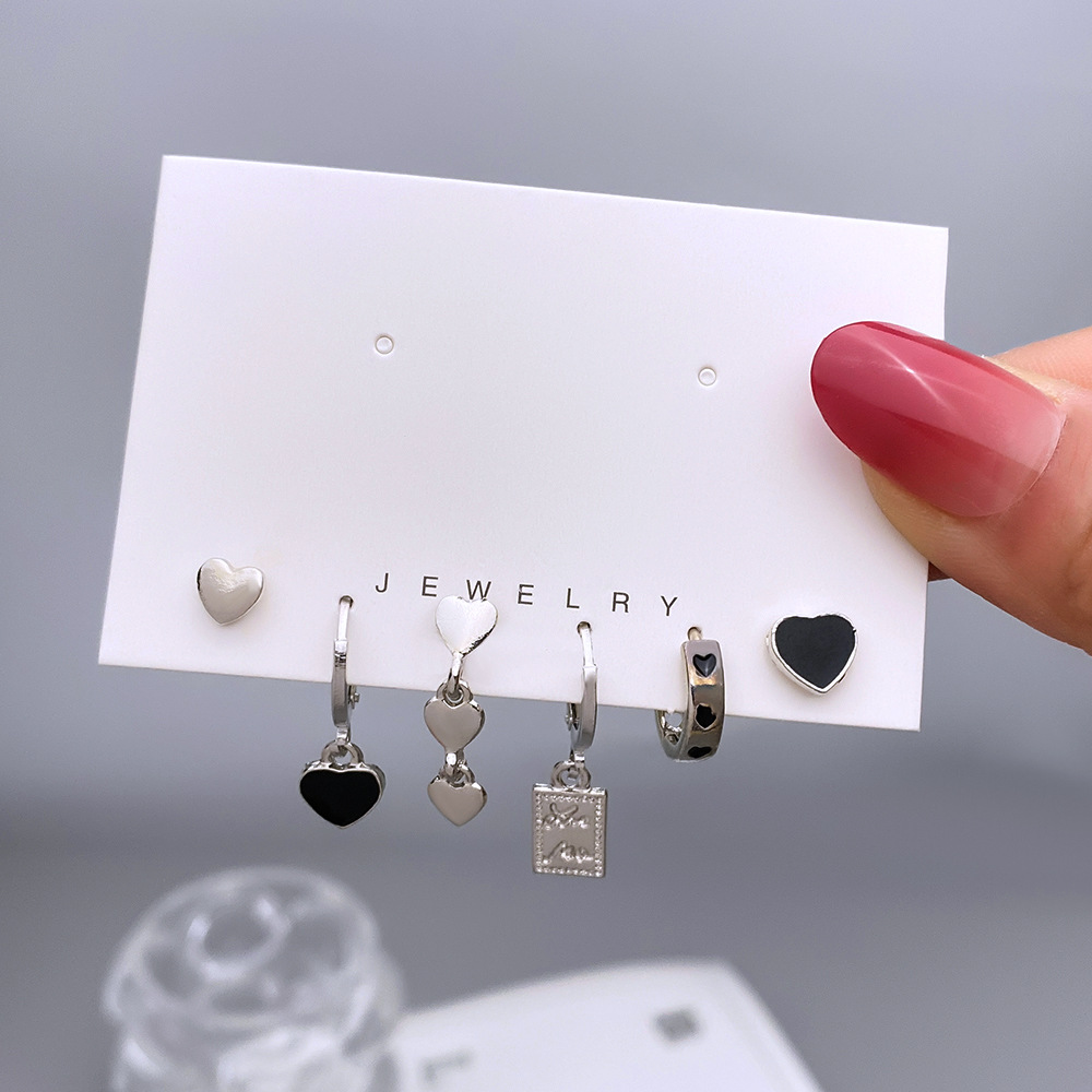 Sweet and cool style accessories, Instagram cold style heart ring six-piece set earrings, personalized ear buckles, high-end style card earrings Specification drawing