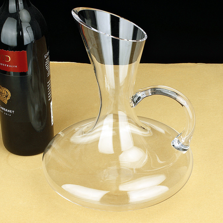 Transparent glass decanter, slanted mouth with handle pot, large belly decanter, cold cut decanter, factory direct sales at special price full figure