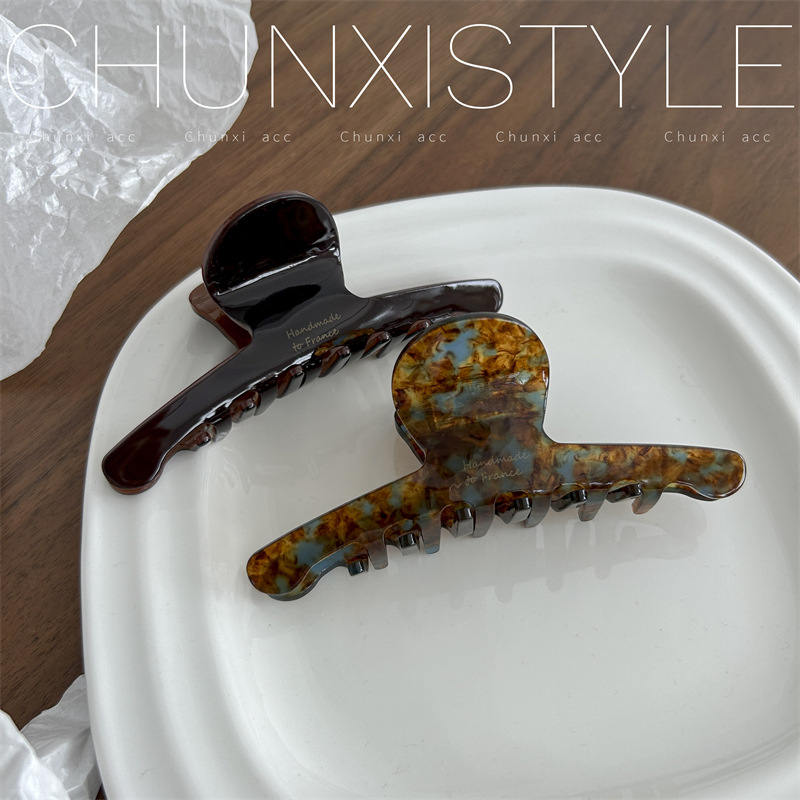 Acetate coffee-colored grab clip, forest-style exquisite hair clip, shark clip at the back of the female head, large hair grab clip, headwear and hairpin details Picture