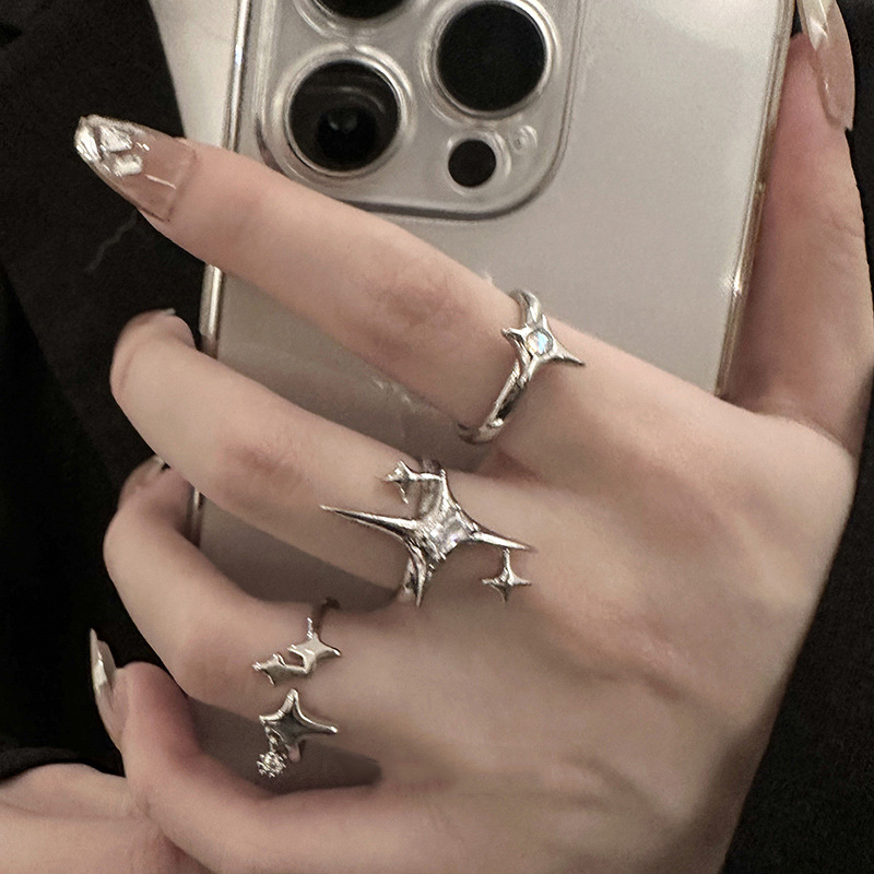 A light luxury zircon star opening ring for women's ins, a trendy and niche design, a high-end index finger ring, a fashionable and individual ring full figure
