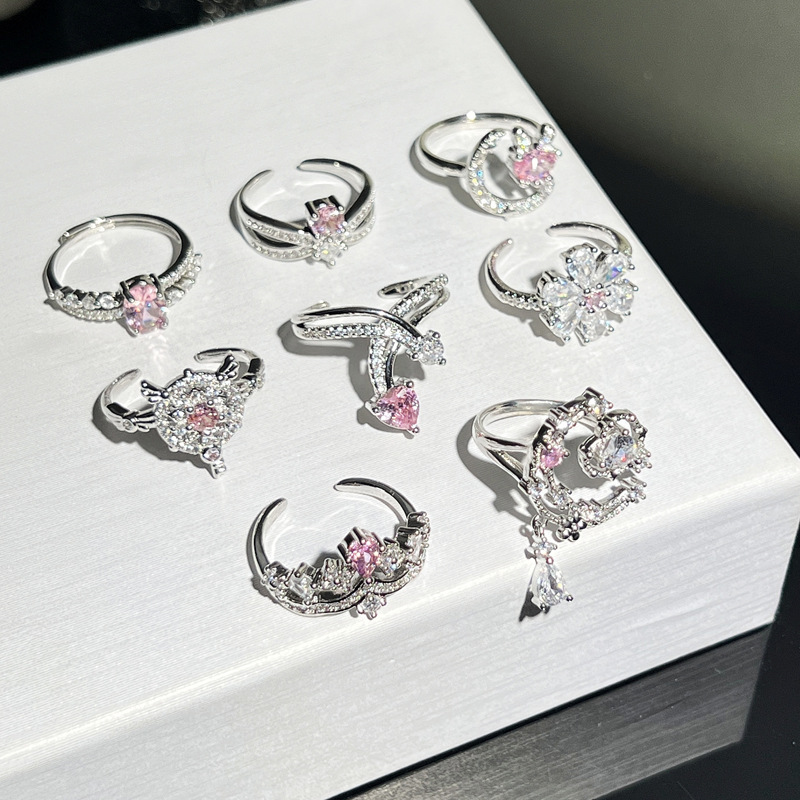 The new autumn and winter collection features a sweet pink diamond flower light luxury open ring for a female rabbit with an irregular shape, exquisite and versatile layering ring Specification drawing