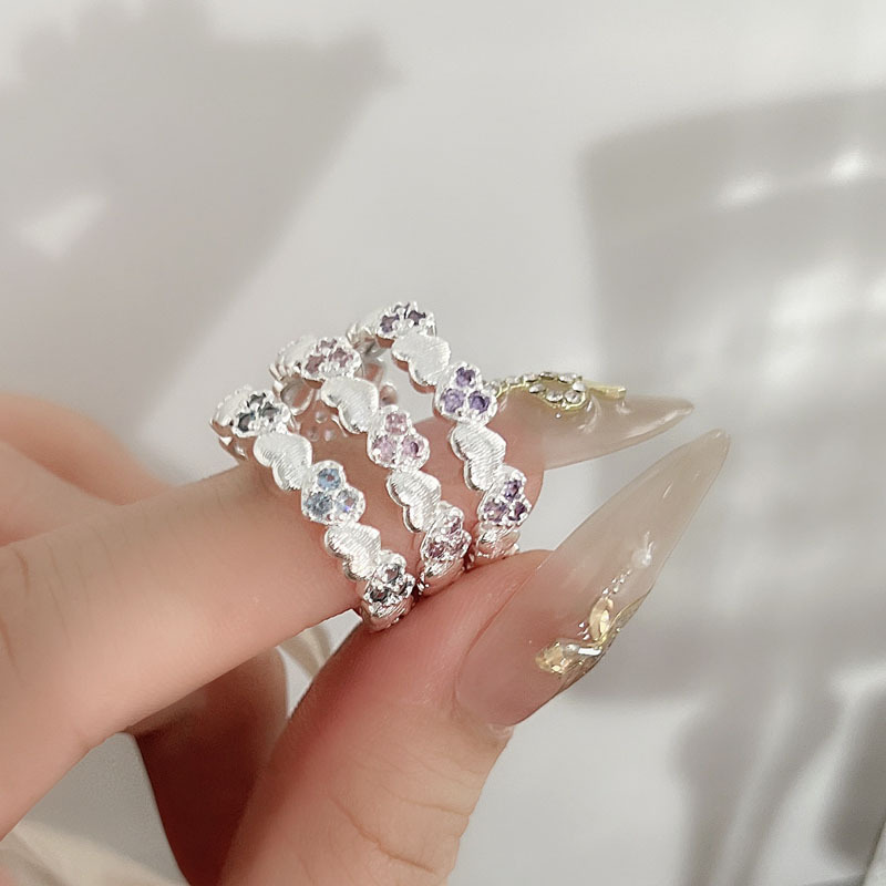 Exquisite zircon heart brushed silver-plated open ring for women, a niche, light luxury and high-end retro layered ring full figure