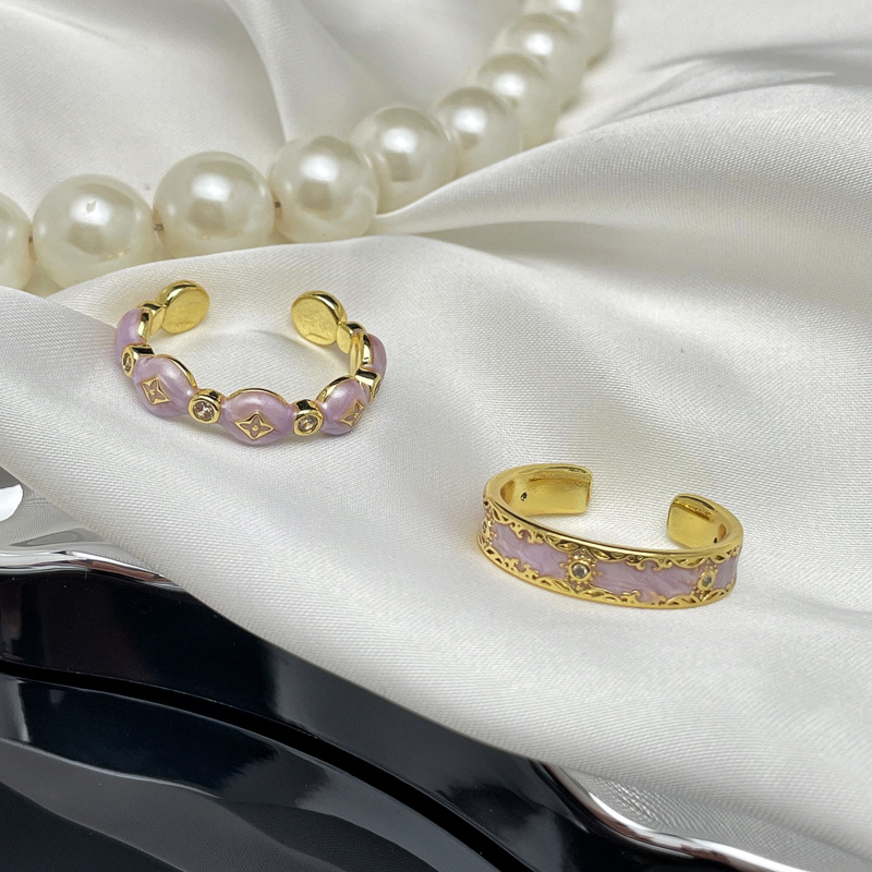 French retro gilded purple drip glaze open ring, feminine charm, niche cold style, sweet and cool fashion ring Application Scenario