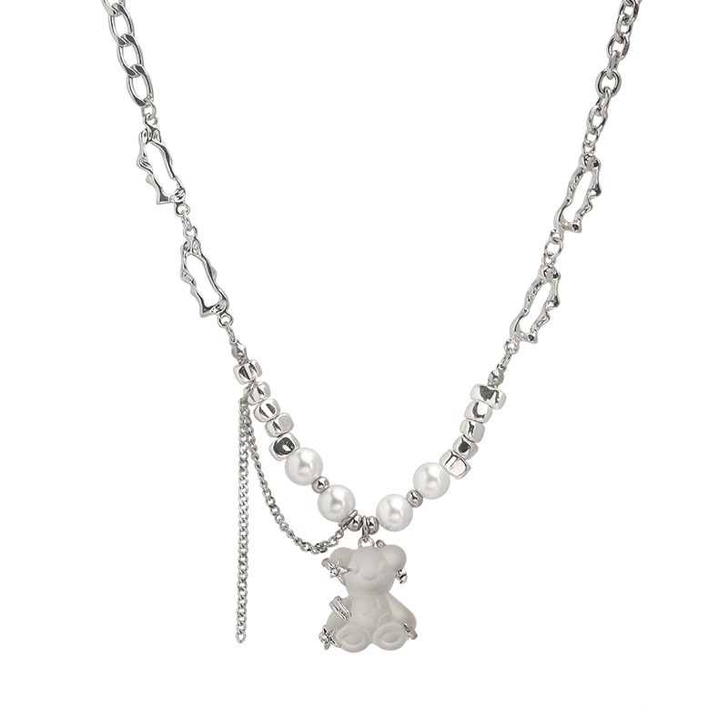 Pearl bear tassel patchwork necklace, a new trendy accessory for women in 2023, a hip-hop sweet and cool girl decoration collarbone chain Item Picture
