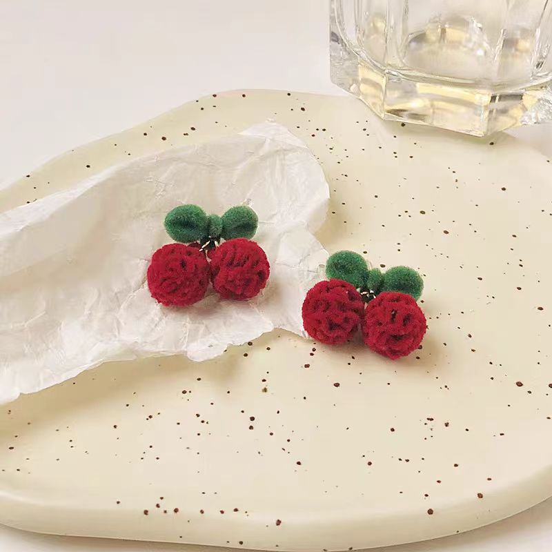 She's a sweet girl! Autumn and winter retro velvet red cherry stud earrings 2025 French gentle berry red furry earrings Application Scenario
