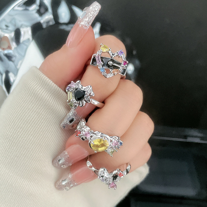 Irregular heart-shaped colored diamond fashionable open ring, feminine charm, niche design sense, light luxury, sweet and cool, versatile food ring Specification drawing
