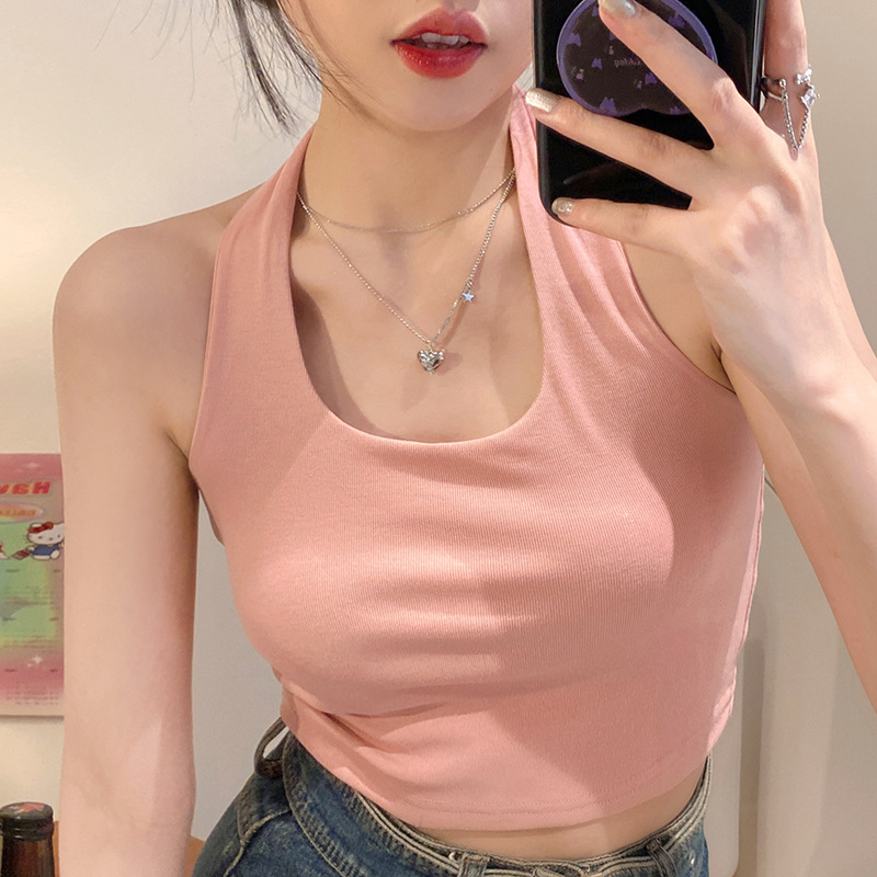 Double-layer heart-shaped necklace with a light luxury design for women, a niche zircon collarbone chain, a new 2023 Internet celebrity necklace Application Scenario