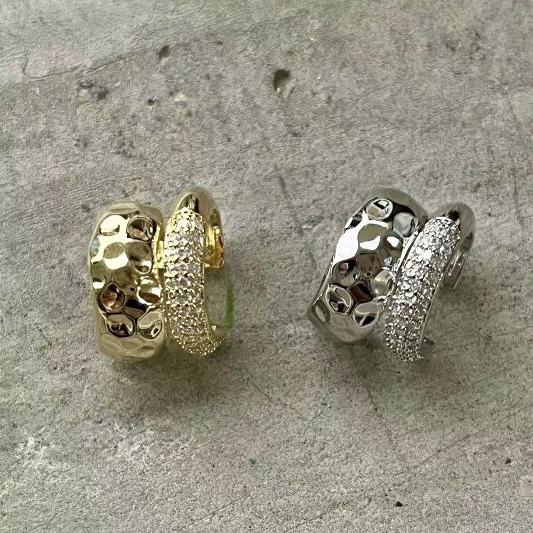 The exquisite and high-end metal double-layer ear bone clips without ear holes are the new light luxury and niche earrings of 2025 Specification drawing