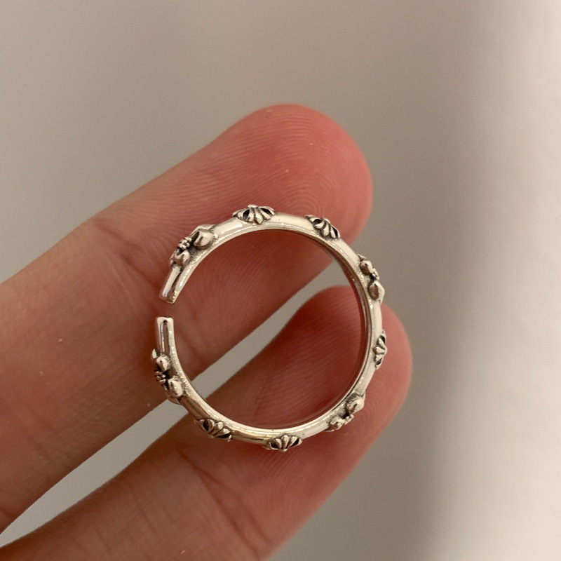 One-piece personalized punk open-mouth ring for women, light luxury, niche design, exquisite and high-end, cold style, fashionable and retro Application Scenario