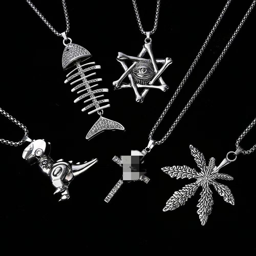 European and American titanium steel chain, the same style as the popular Instagram hip-hop long pendant, necklace, men's collar and women's accessory full figure