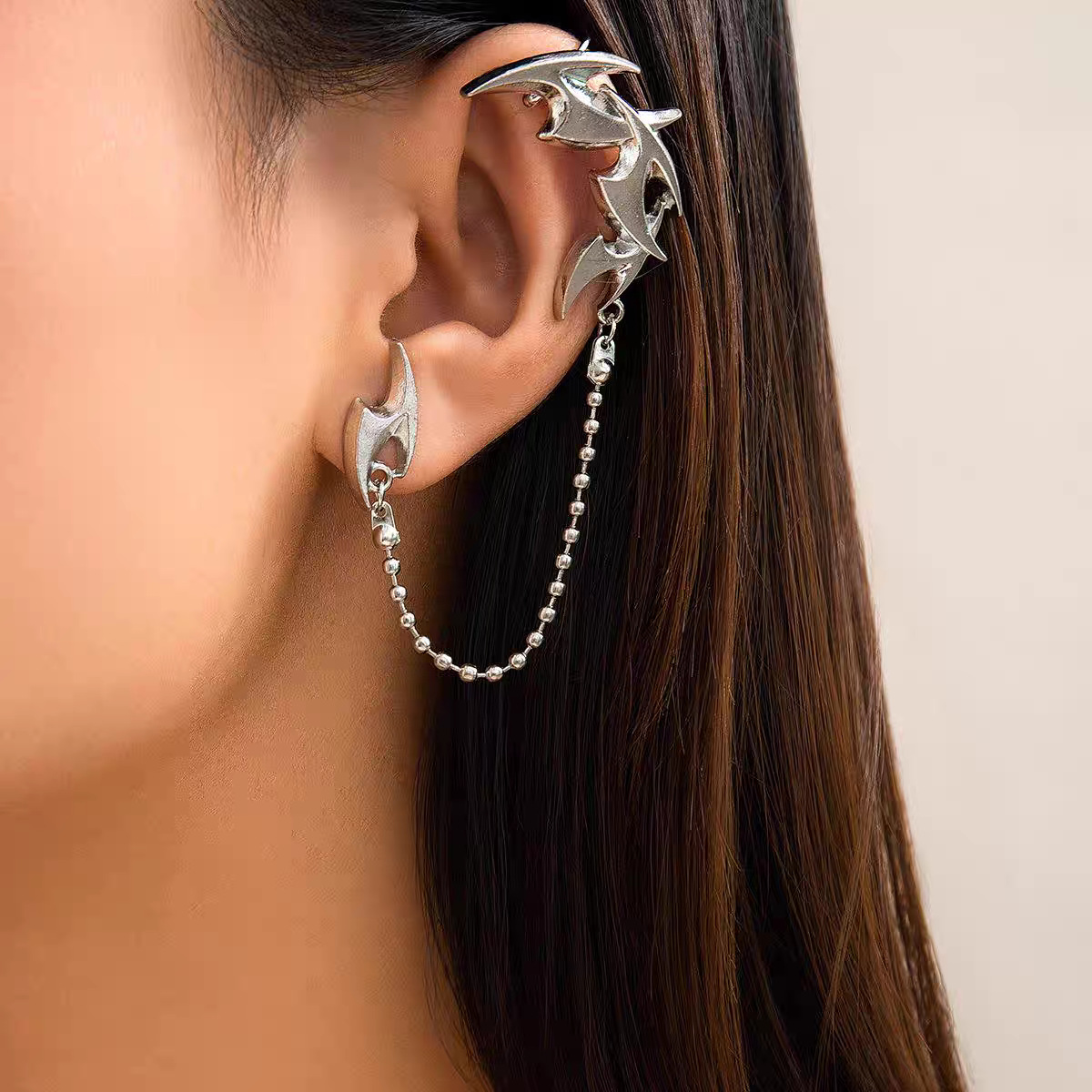 Punk darts, tassels, ear hooks, ear clips, one-piece ear bone clips, earrings, women's stud earrings, Y2K trendy earrings and earrings Specification drawing