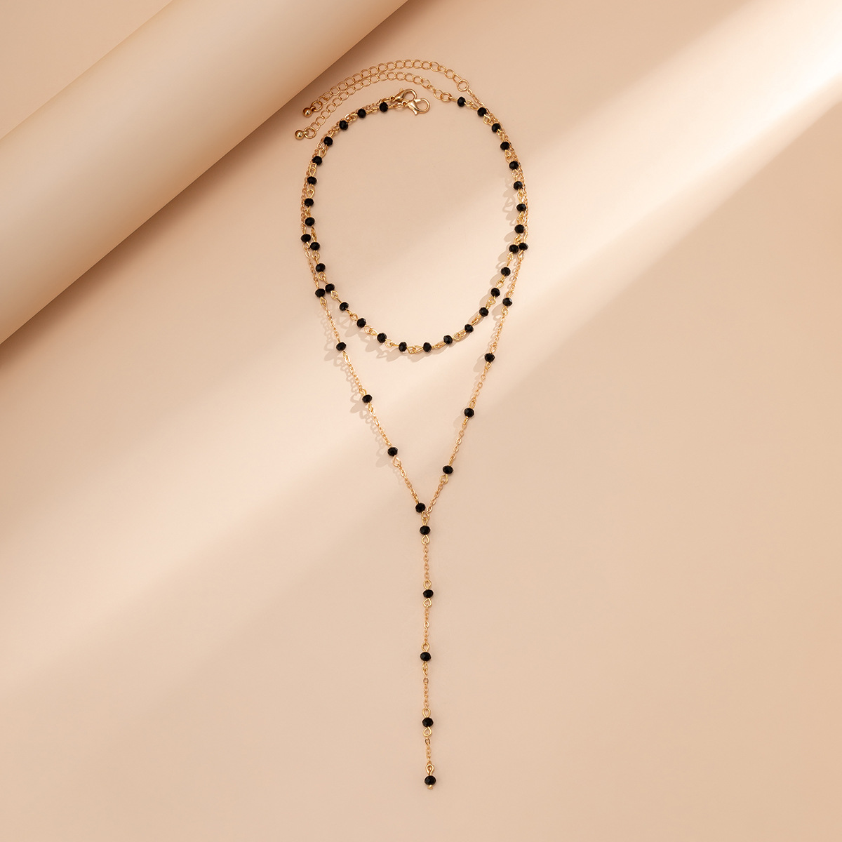 European and American cross-border jewelry, multi-layer stacked retro crystal long sweater chain, personalized beaded trendy necklace for women Application Scenario