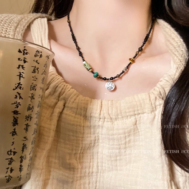 Retro auspicious cloud beaded necklace, light luxury and niche design, 2023 new style collarbone chain for girls details Picture