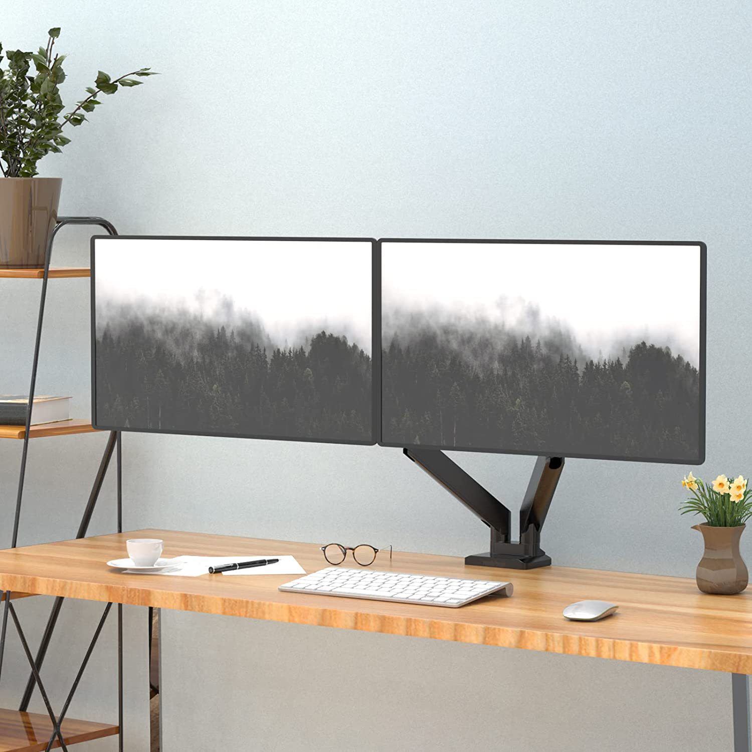 The perforation-free gas spring freely suspended mechanical swing arm bracket is suitable for 13-32 inch dual-screen display hangers details Picture