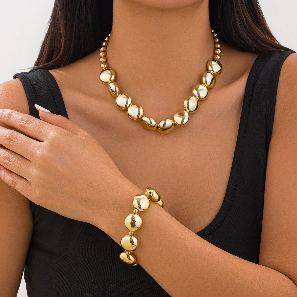European and American cross-border jewelry punk style geometric flat round bead collarbone chain, personalized CCB beaded versatile necklace set full figure