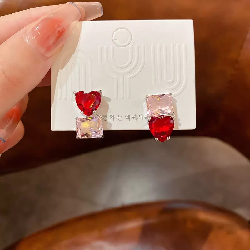 Korean style asymmetrical red heart-shaped earrings, women's light luxury and high-end niche earrings, crystal versatile stud earrings details Picture