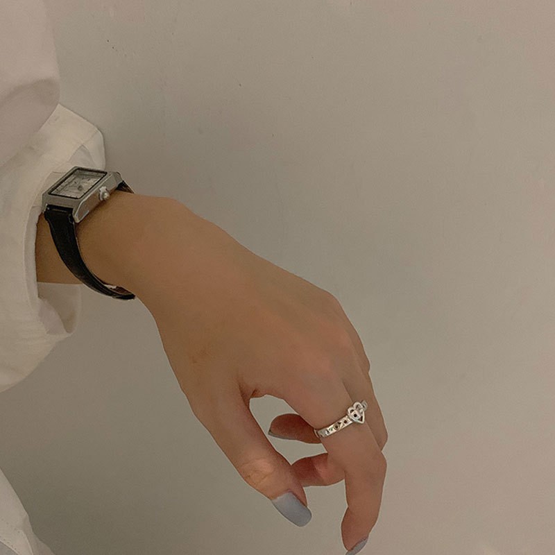 Heart-shaped belt buckle ring, ins women's fashion index finger ring, niche design, adjustable opening, simple and trendy ring Specification drawing