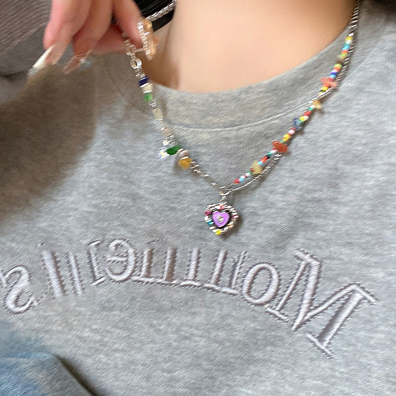Seven-color stone heart-shaped glazed necklace for women's summer 2023, a new niche accessory, a sweet and cool hot girl collarbone chain full figure