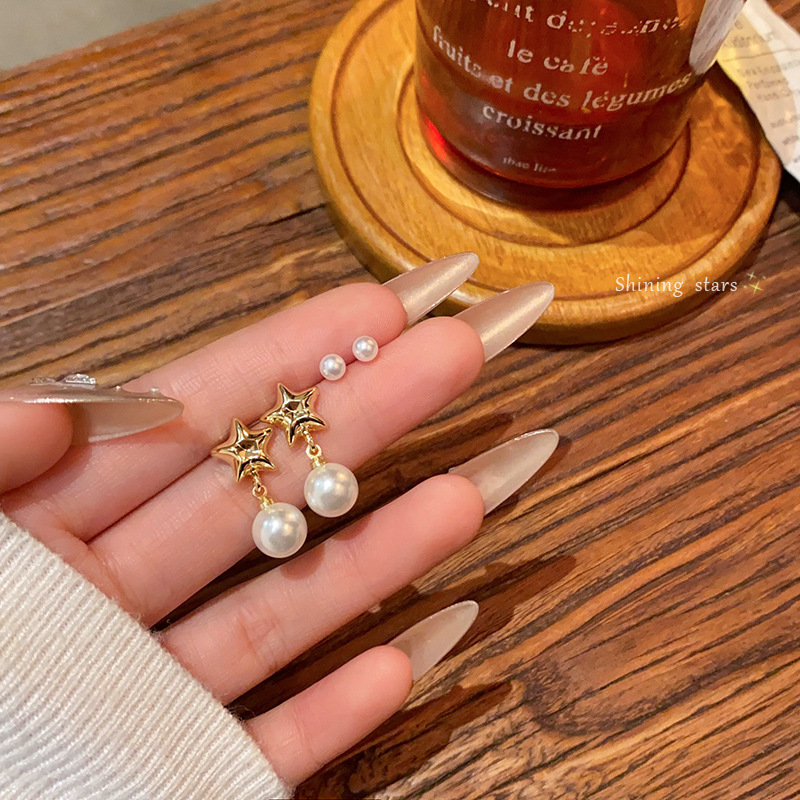 European and American metallic five-pointed star pearl stud earrings, a set of elegant and high-end earrings, simple and versatile earrings wholesale full figure