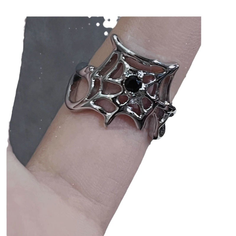 A unique open-top ring with a dark punk style from Europe and America, a cool and cold cross-shaped irregular starlight ring for women on Instagram Item Picture
