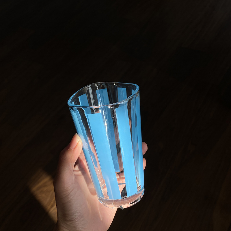 Homemade retro and fresh ins glass cups, blue striped polka dot irregular water cups, milk cups, niche and simple details Picture