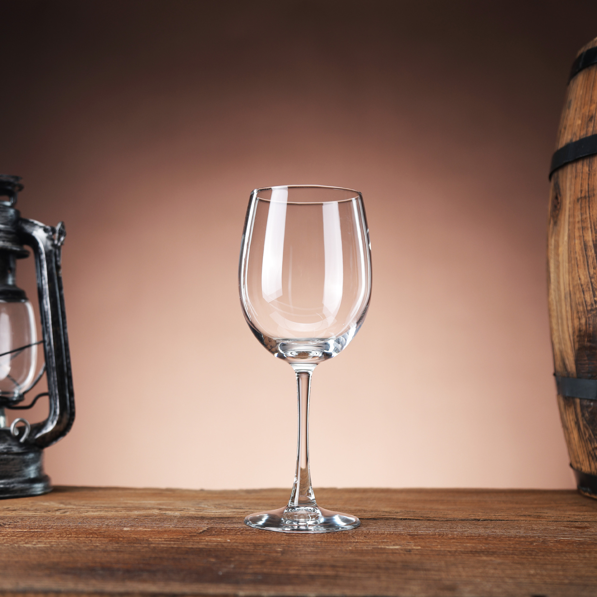 【 Factory Direct Sales 】 Cold-cut red wine glasses, transparent and simple glass cups, household foreign wine glasses, tall glasses with LOGO printing details Picture