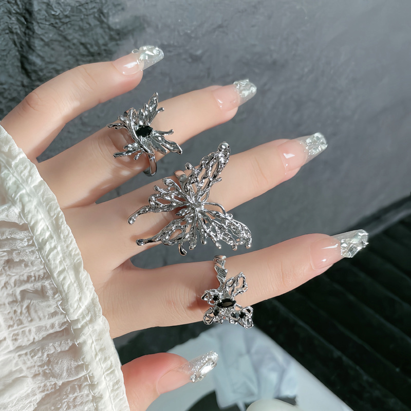 Liquid unique and personalized butterfly opening ring for women, Baroque punk style versatile index finger ring, niche fashion accessory details Picture