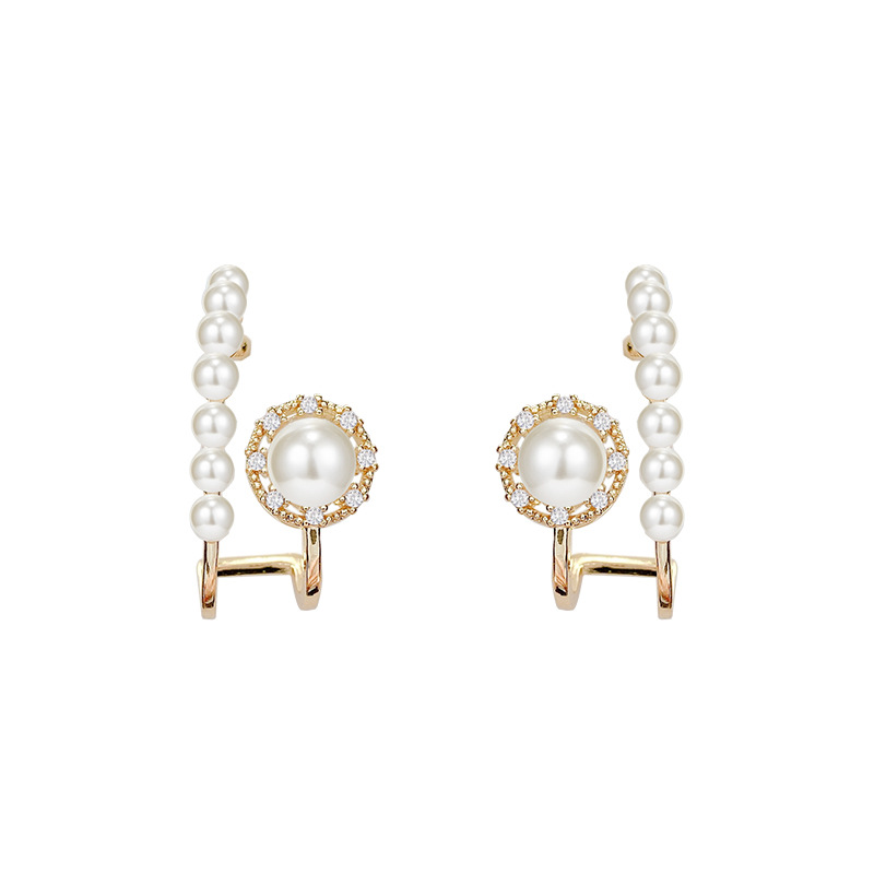 Dongdaemun pearl earrings from South Korea are a versatile and niche design for women. They feature a Hong Kong-style diamond-encrusted stud earrings and are a long, simple ear accessory Item Picture