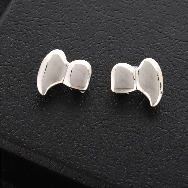 Cross-border hip-hop braces, double gold teeth, Halloween silver teeth, vampire sharp teeth, tiger teeth, dentures, hip-hop accessory braces details Picture