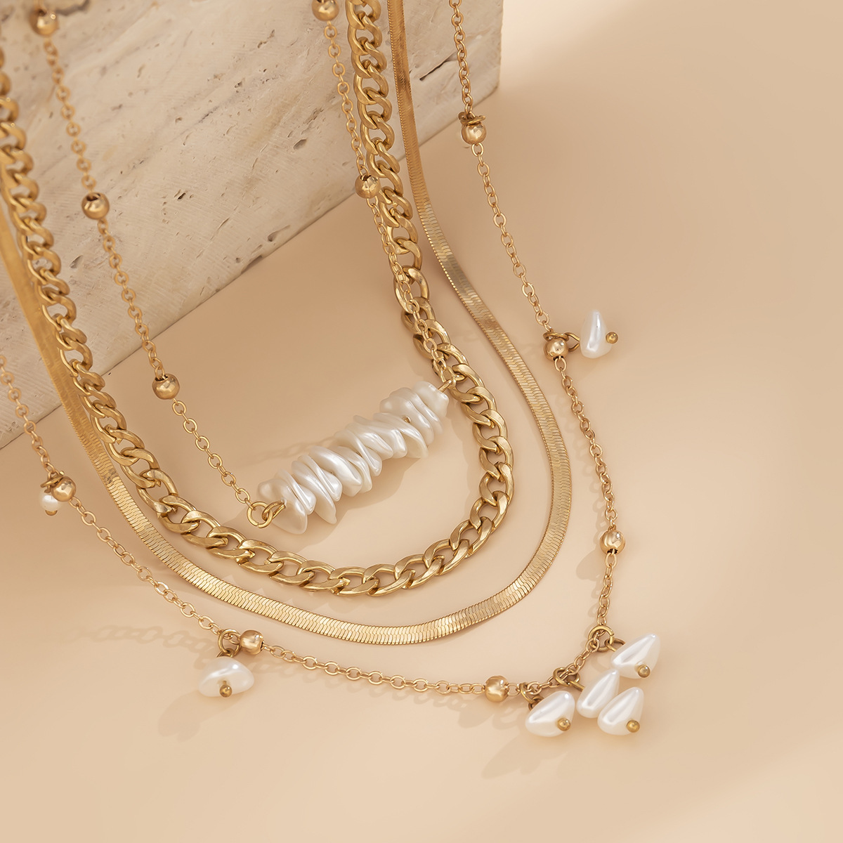 European and American cross-border jewelry sweet and cool style set, pearl tassel necklace, niche and versatile beaded snake bone chain necklace details Picture