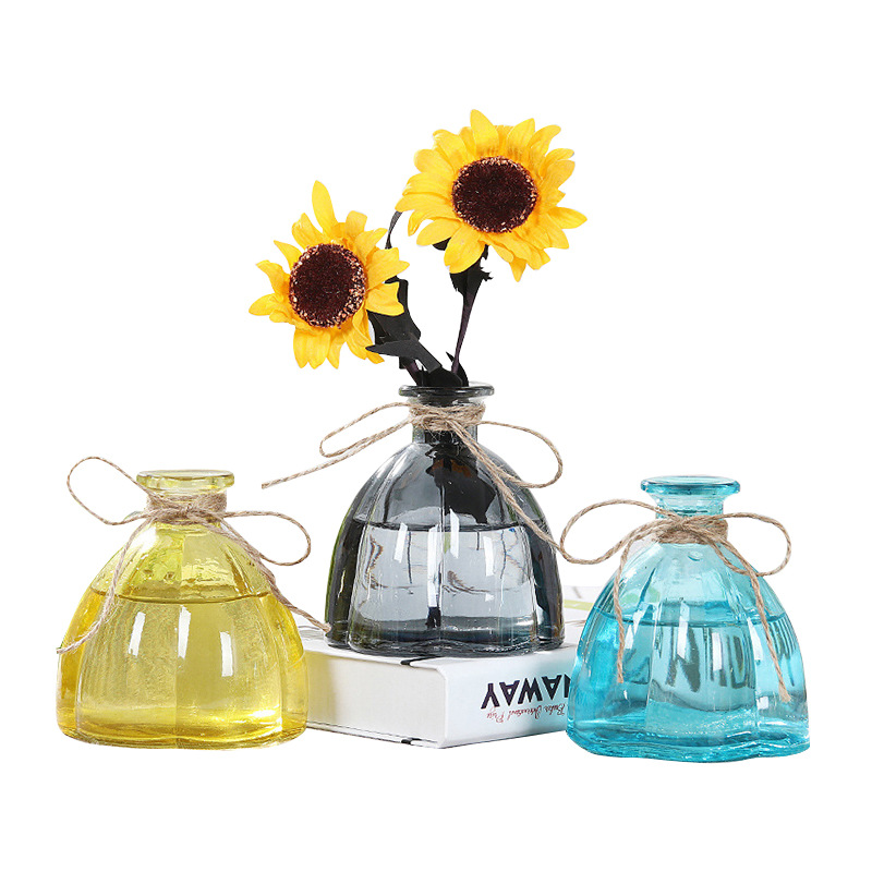Creative small flower vases, home decoration items, spider plant vases, glass handicrafts, pumpkin vases, living room flower arrangement ornaments Item Picture