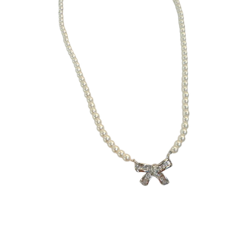 Elegant and refined pearl butterfly Super fairy necklace, new trendy and niche design sense collarbone chain, fashionable neck chain Item Picture