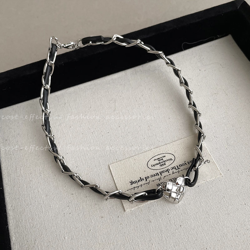 Sweet Love choker black chain necklace for women 2023 new style collarbone chain design necklaces full figure